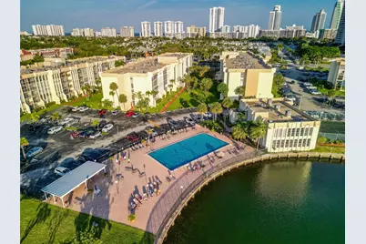 2000 Atlantic Shores Blvd #407, Hallandale Beach, FL 33009 - Photo 16
