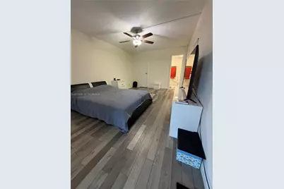 2000 Atlantic Shores Blvd #407, Hallandale Beach, FL 33009 - Photo 10