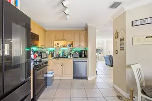 16405 SW 73rd Ln, Miami, FL 33193 - Photo 12