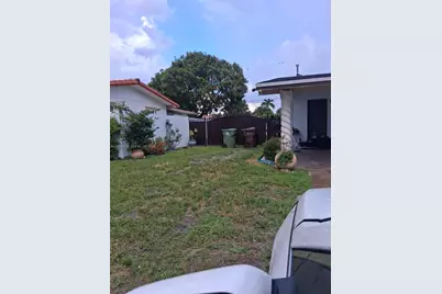 4601 W 9th Ave, Hialeah, FL 33012 - Photo 10