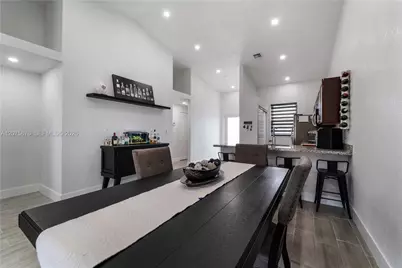 6711 NW 193rd Ter #6711, Hialeah, FL 33015 - Photo 2