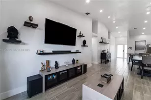6711 NW 193rd Ter, Hialeah, FL 33015 - Photo 24