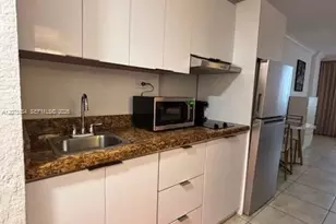 19201 Collins Ave, Sunny Isles Beach, FL 33160 - Photo 8