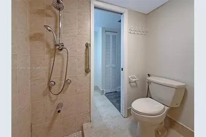 995 SW 84th Ave #309, Miami, FL 33144 - Photo 18