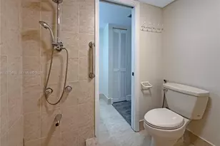 995 SW 84th Ave, Miami, FL 33144 - Photo 18