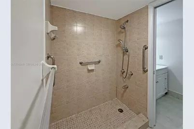 995 SW 84th Ave #309, Miami, FL 33144 - Photo 18