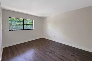 995 SW 84th Ave, Miami, FL 33144 - Photo 12
