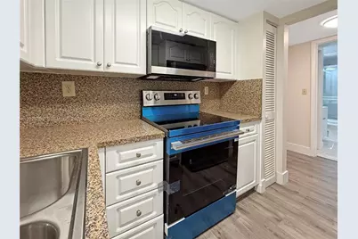 995 SW 84th Ave #309, Miami, FL 33144 - Photo 6