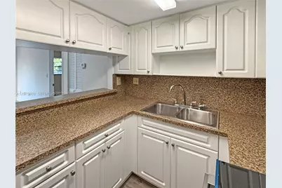 995 SW 84th Ave #309, Miami, FL 33144 - Photo 8