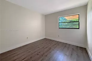 995 SW 84th Ave, Miami, FL 33144 - Photo 10