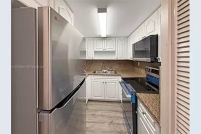 995 SW 84th Ave #309, Miami, FL 33144 - Photo 4