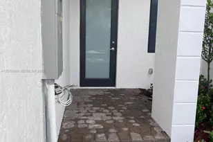 13641 SW 157th Pl, Miami, FL 33196 - Photo 4