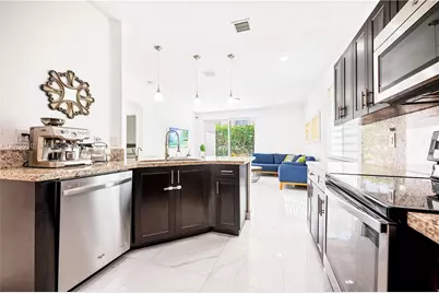 445 Conservation Dr, Weston, FL 33327 - Photo 12