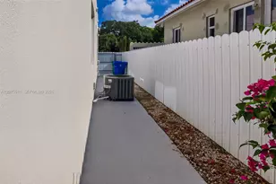 2272 SW 13th St, Miami, FL 33145 - Photo 28