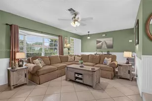 10320 NW 42nd Dr, Coral Springs, FL 33065 - Photo 8