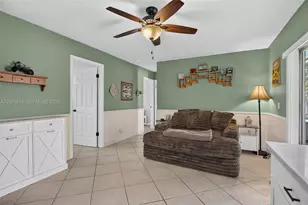 10320 NW 42nd Dr, Coral Springs, FL 33065 - Photo 16