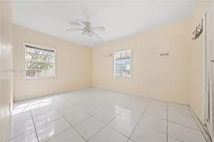 2723 NW 3rd St, Miami, FL 33125 - Photo 14