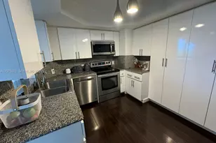 6301 Collins Ave, Miami Beach, FL 33141 - Photo 22
