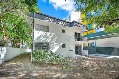 641 NW 2nd St, Miami, FL 33128 - Photo 16