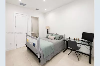4318 NW 81st Ave, Doral, FL 33166 - Photo 38