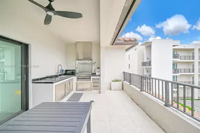 4256 NW 83rd Ave, Doral, FL 33166 - Photo 22