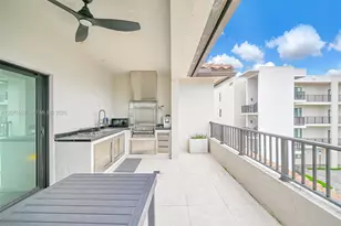 4256 NW 83rd Ave, Doral, FL 33166 - Photo 22