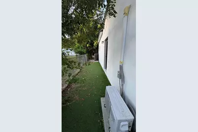2723 SW 13th St, Miami, FL 33145 - Photo 8