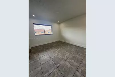 2775 W 61st Pl #202, Hialeah, FL 33016 - Photo 4