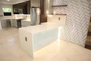 13105 Ixora Ct, North Miami, FL 33181 - Photo 1