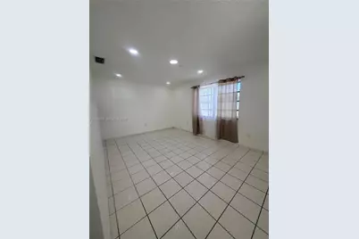 3821 SW 89th Ct #Front, Miami, FL 33165 - Photo 4