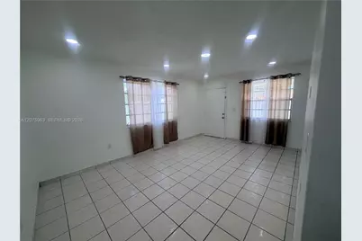 3821 SW 89th Ct #Front, Miami, FL 33165 - Photo 6