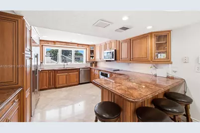 2613 Tortugas Ln, Fort Lauderdale, FL 33312 - Photo 24