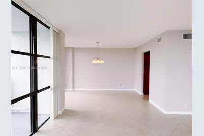 800 Parkview Dr #909, Hallandale Beach, FL 33009 - Photo 8