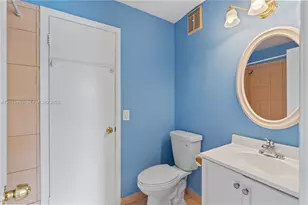 10450 SW 154th Ct, Miami, FL 33196 - Photo 12