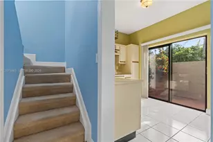 10450 SW 154th Ct, Miami, FL 33196 - Photo 12