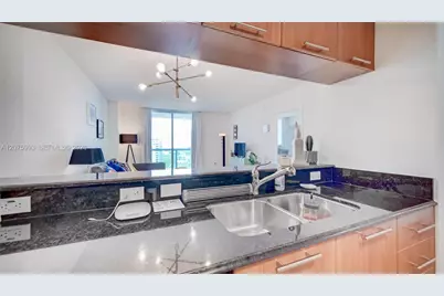 1800 N Bayshore Dr #2108, Miami, FL 33132 - Photo 14