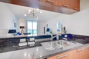 1800 N Bayshore Dr, Miami, FL 33132 - Photo 14