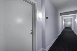 1800 N Bayshore Dr, Miami, FL 33132 - Photo 30