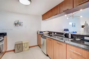 1800 N Bayshore Dr, Miami, FL 33132 - Photo 12