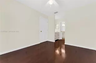 127 NW 108th Ave, Pembroke Pines, FL 33026 - Photo 20