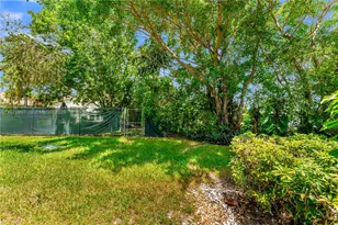 127 NW 108th Ave, Pembroke Pines, FL 33026 - Photo 42