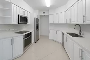 3370 Hidden Bay Dr, Aventura, FL 33180 - Photo 4
