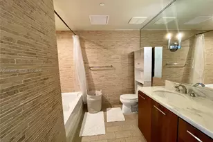 50 Biscayne Blvd, Miami, FL 33132 - Photo 24