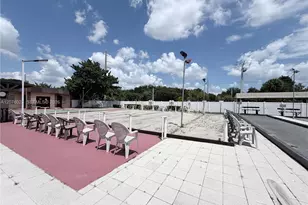 2951 NW 46th Ave, Lauderdale Lakes, FL 33313 - Photo 32