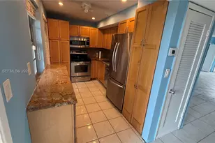 2751 N Palm Aire Dr, Pompano Beach, FL 33069 - Photo 2