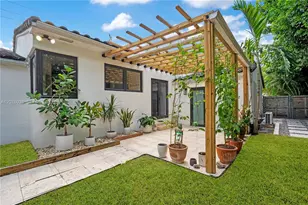 10301 N Miami Ave, Miami Shores, FL 33150 - Photo 28