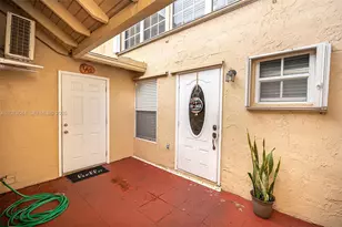 8120 SW 103rd Ave, Miami, FL 33173 - Photo 2