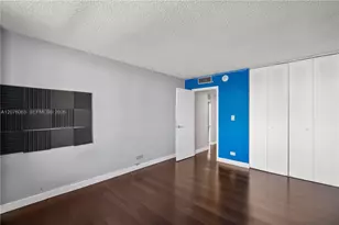 301 174th St, Sunny Isles Beach, FL 33160 - Photo 26