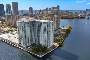 301 174th St, Sunny Isles Beach, FL 33160 - Photo 30