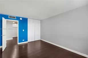 301 174th St, Sunny Isles Beach, FL 33160 - Photo 24